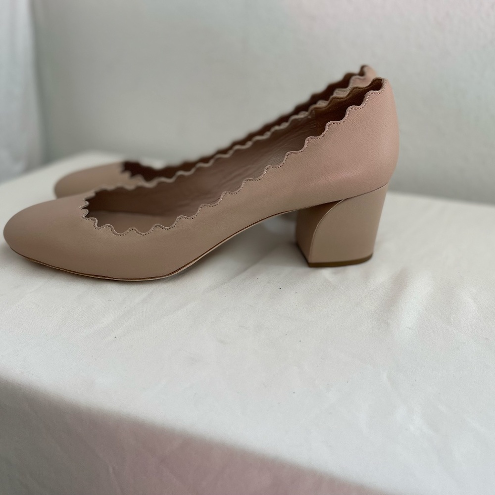 Chloe Lauren Scalloped Leather Block Heels Pumps New